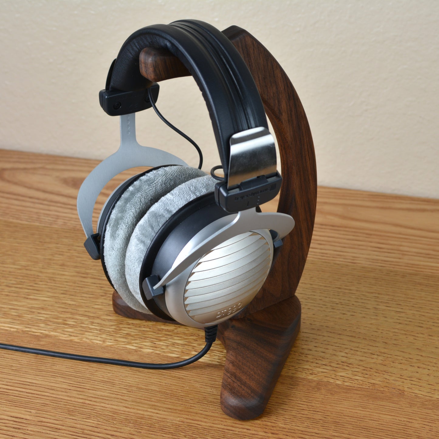 Headset Hanger - Walnut