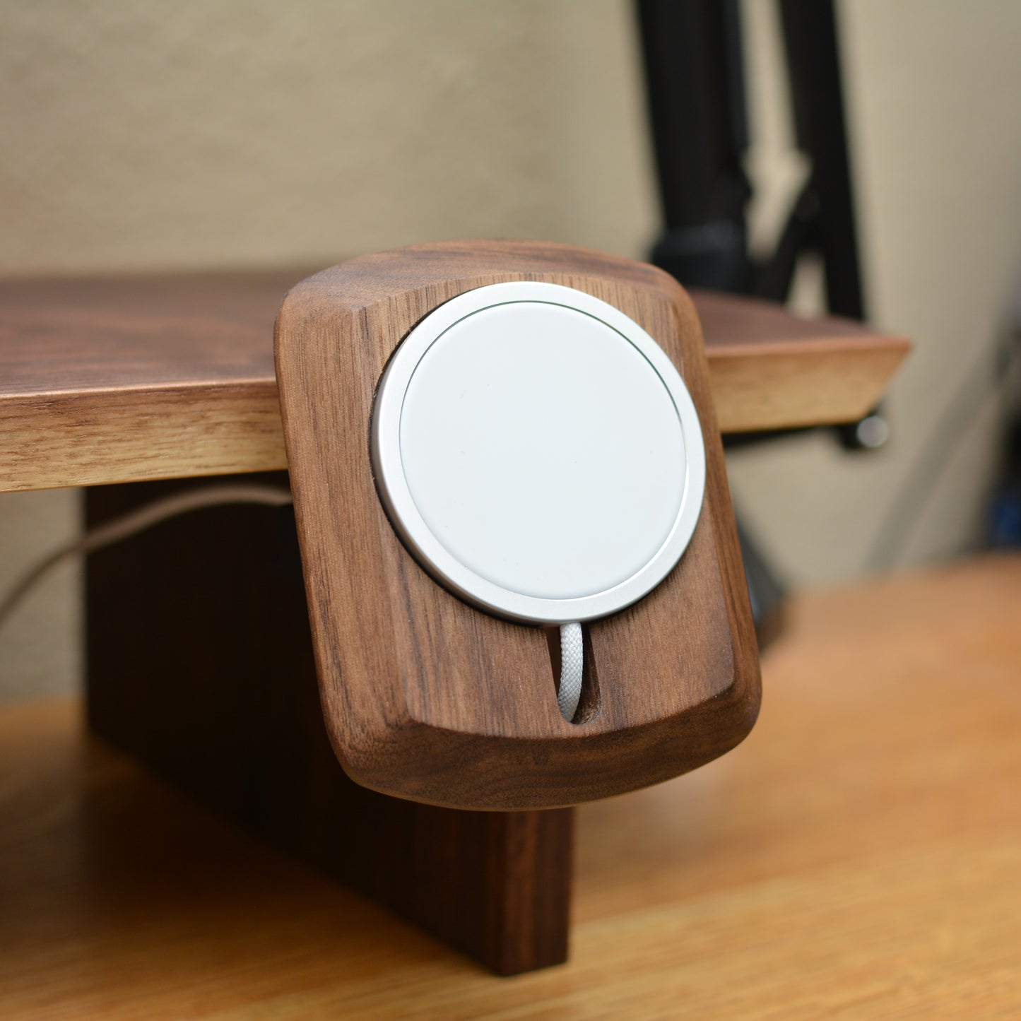 Wood MagSafe Charging Dock for Desk Riser