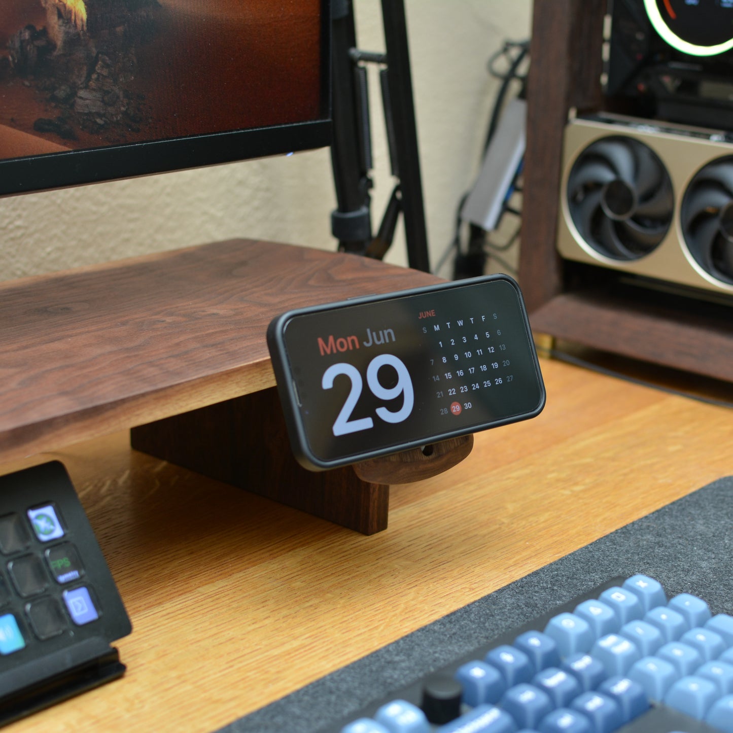 Wood MagSafe Charging Dock for Desk Riser